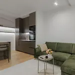 Luxury Courtyard Old-town شقة