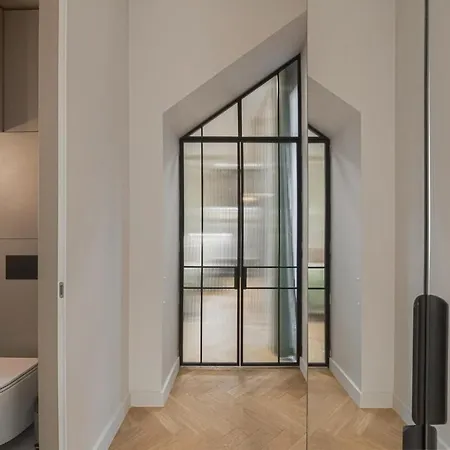 Luxury Arches Old Town Apartment *