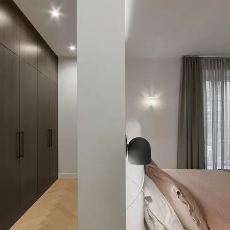 Luxury Courtyard Old-town Апартаменты *