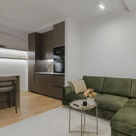 Luxury Courtyard Old-town Lägenhet