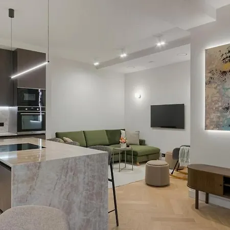 Luxury Courtyard Old-town Вильнюс