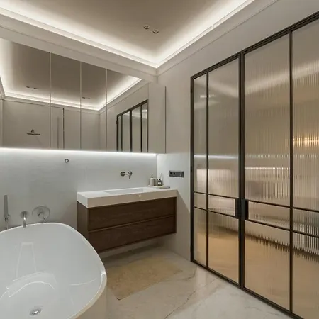 Luxury Arches Old Town Apartment