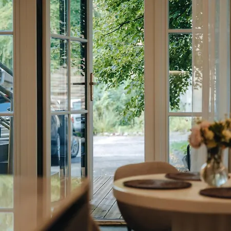 Luxury Courtyard Old-town *