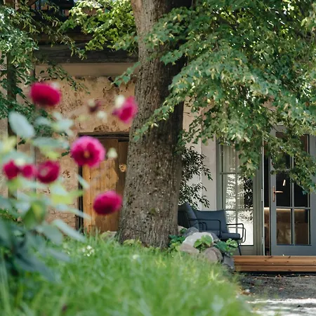 アパート Luxury Courtyard Old-town *