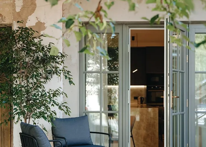 Апартаменты Luxury Courtyard Old-town