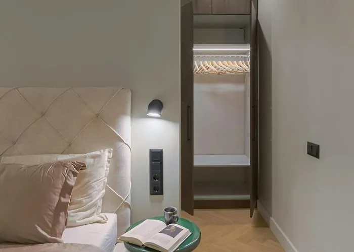 Daire Luxury Courtyard Old-town Vilnius